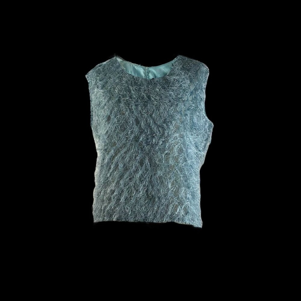 The Sleeveless Nami Top